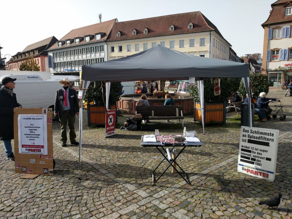 Mahnwache Die PARTEI Emmendingen Kunst Kultur Koch mal selber