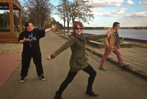 Das Komitee der Nolypischen Spiele sichtet den Ort der Veranstaltung und befindet ihn für gut.