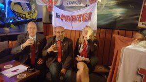 Die Jury bei der Arbeit: Landesvorsitzender Speckin, Kreisvorsitzender Manninga und Frau Haas.