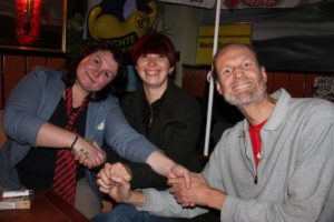 Geschossen von dem sehr guten WikipeteR: Drei Vollblut Politikx!