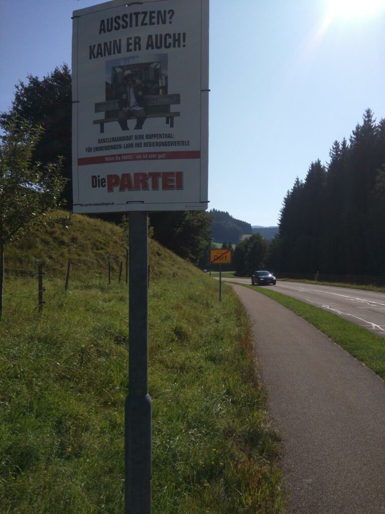 Aussitzen? Kann er auch! Wählt Dirk Ruppenthal und Die PARTEI