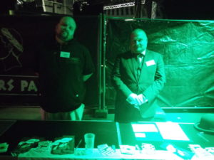 Links: 2. Vorsitzender: Roland Scholle, rechts: 1. Vorsitzender Ulf Hundeiker