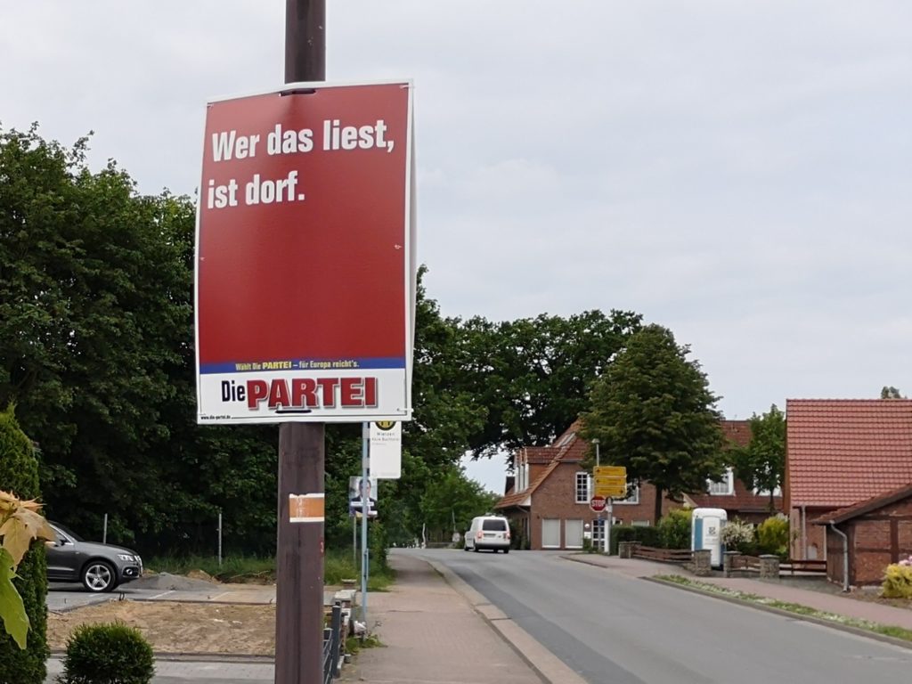 Wer das liest ist dorf.
