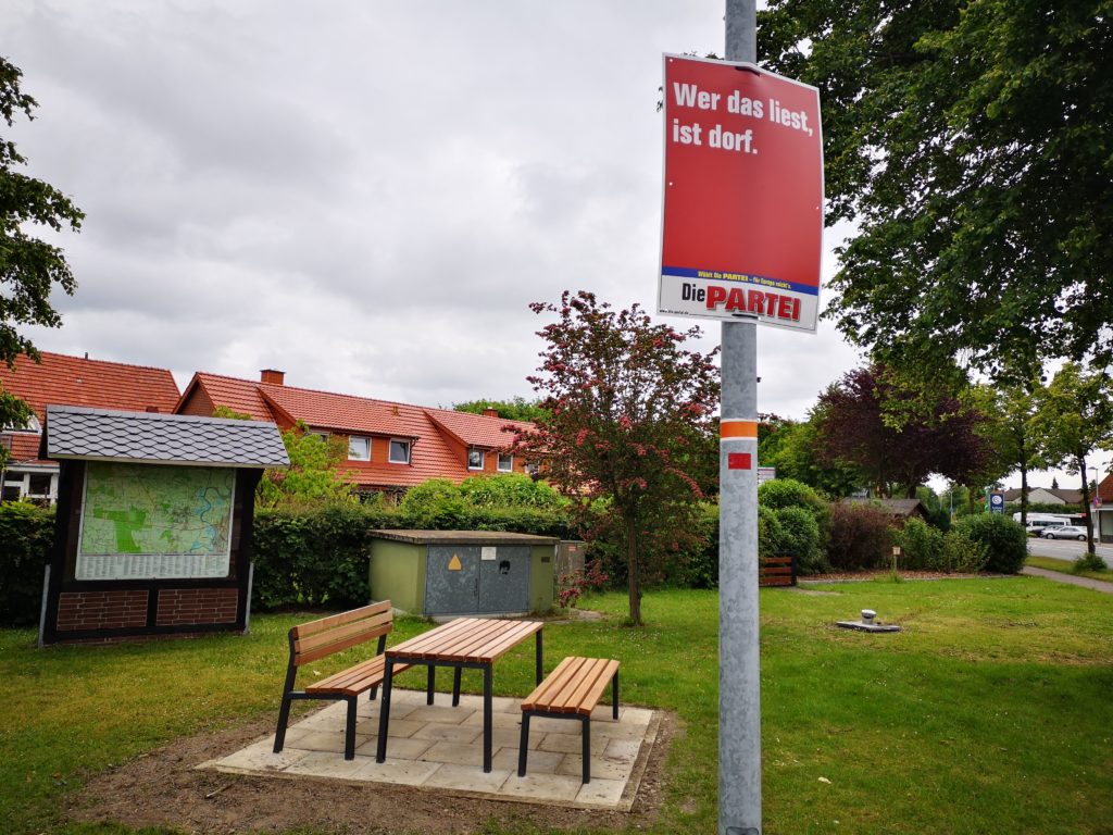 Wer das liest ist dorf.