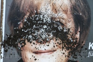 Merkel geteert und gefedert