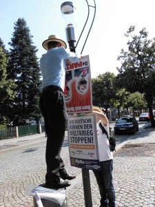 In Coswig- Radebeul wird nicht auffallen, dass das Plakat falsch herum hängt